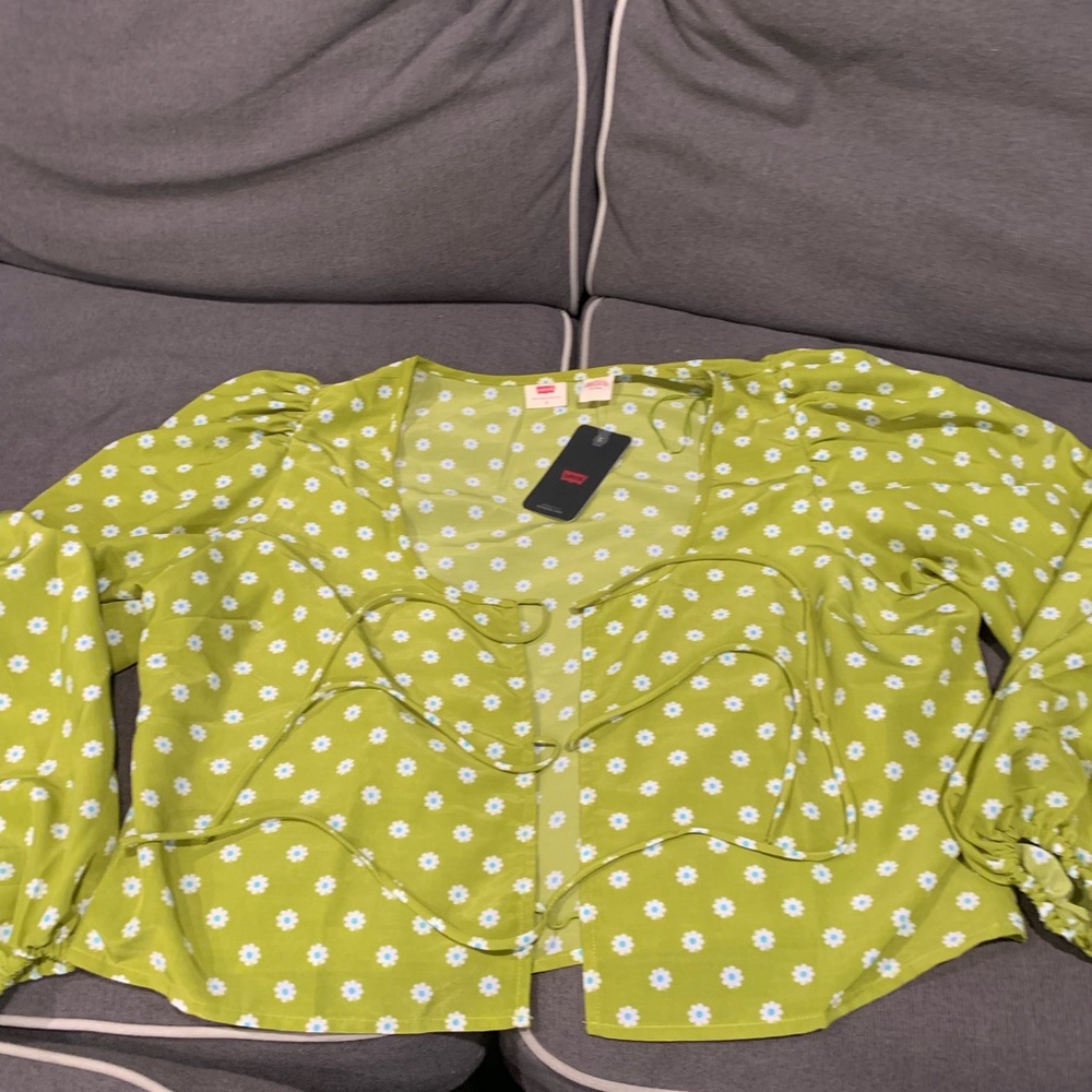 Levi tie top